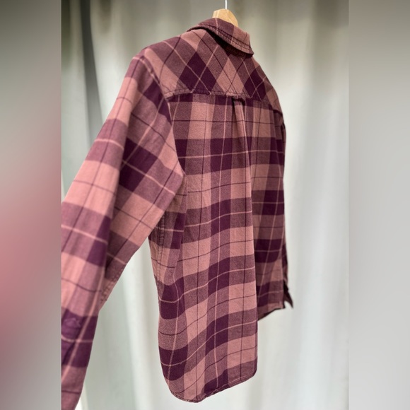 Aritzia Wilfred Plaid Flannel Button Up - Picture 6 of 8